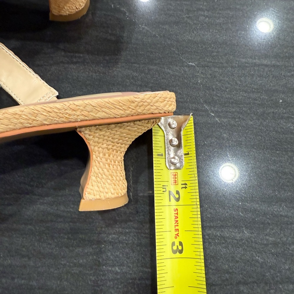 Dolce Vita Tan Sandals with Square Toe and Textured Straps - Picture 8 of 9